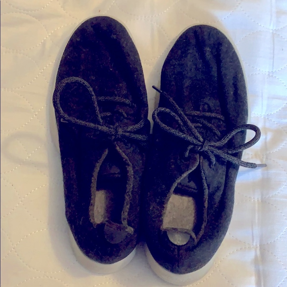 Grey green wool runners